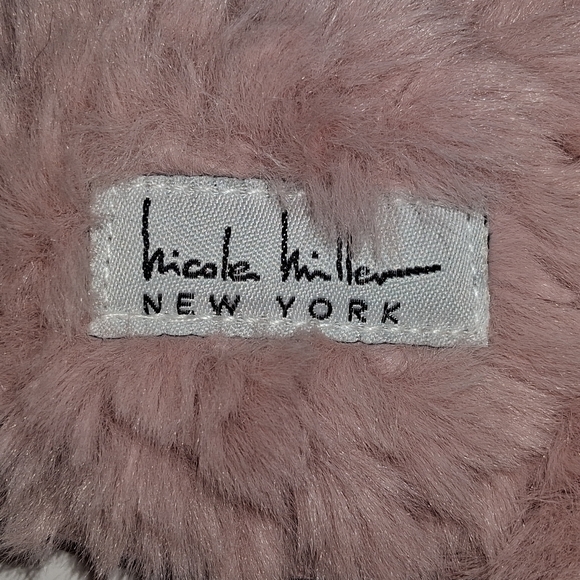 NEW Nicole Miller Fuzzy Light Pink Slide Criscross Faux Fur Slippers Sz Med NWT - Picture 5 of 5